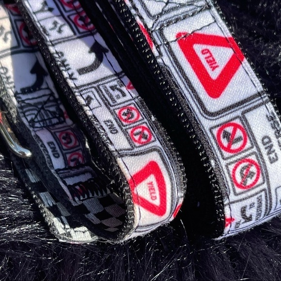 PETCO 2 In 1 Reversible Street Sign Print Dog Collar & Leash Set - Picture 8 of 9